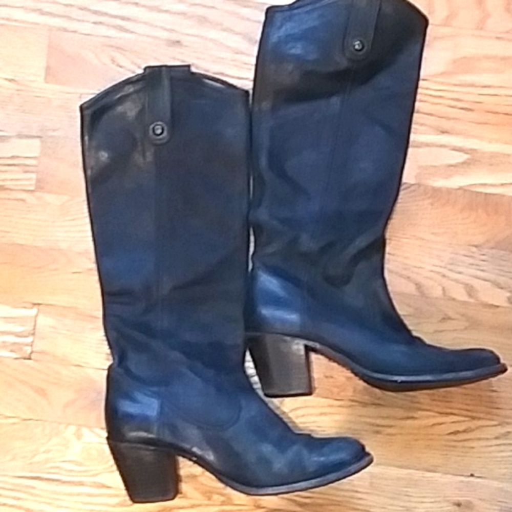 Frye size 7 Jackie Button boots dark gray